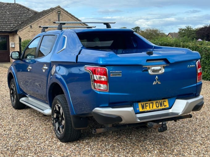 2025 Mitsubishi L200