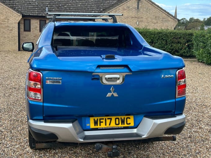 2025 Mitsubishi L200