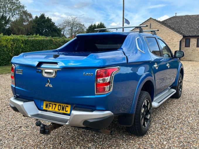 2025 Mitsubishi L200