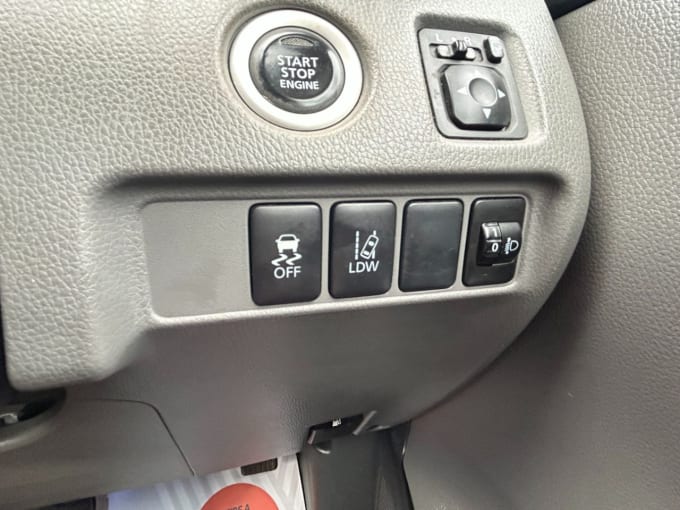 2025 Mitsubishi L200