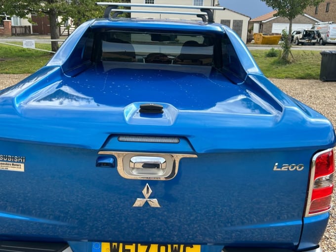 2025 Mitsubishi L200
