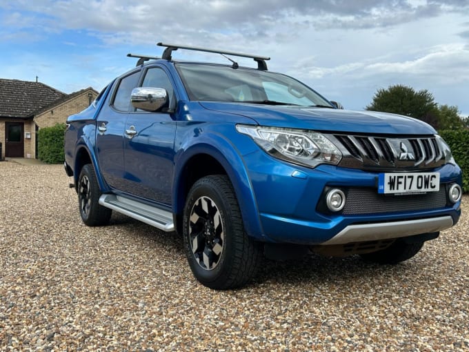 2025 Mitsubishi L200