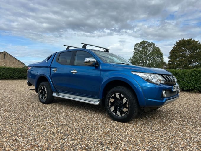 2025 Mitsubishi L200