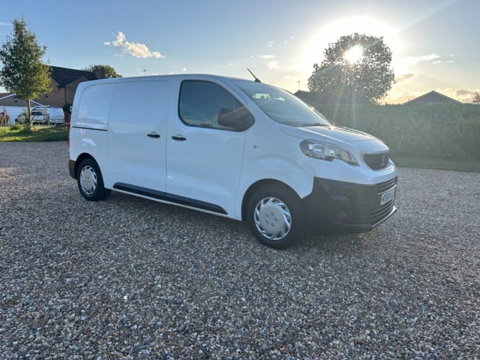 2025 Peugeot Expert