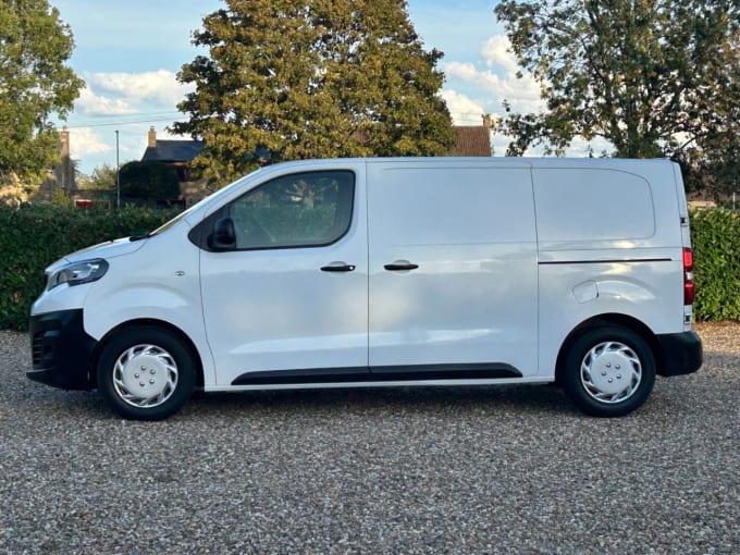 2025 Peugeot Expert