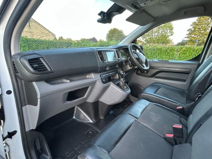 2025 Peugeot Expert