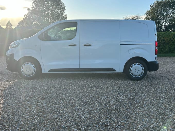 2025 Peugeot Expert
