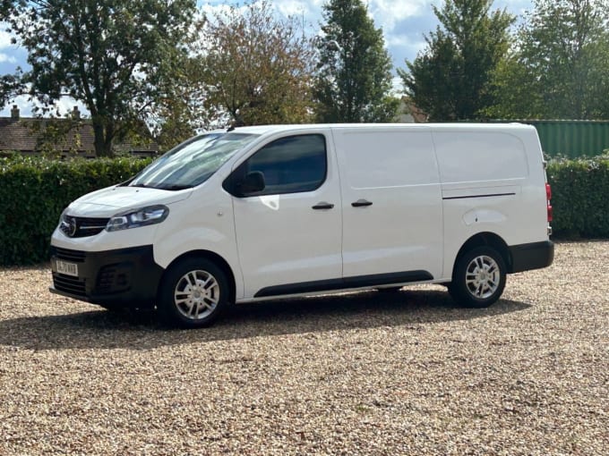 2025 Vauxhall Vivaro