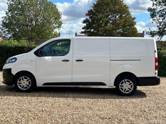 2025 Vauxhall Vivaro