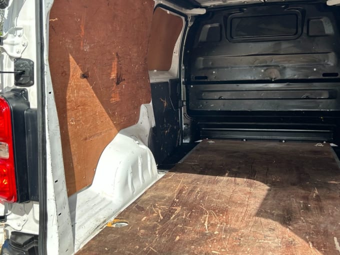2025 Vauxhall Vivaro