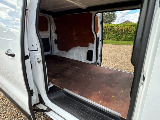 2025 Vauxhall Vivaro