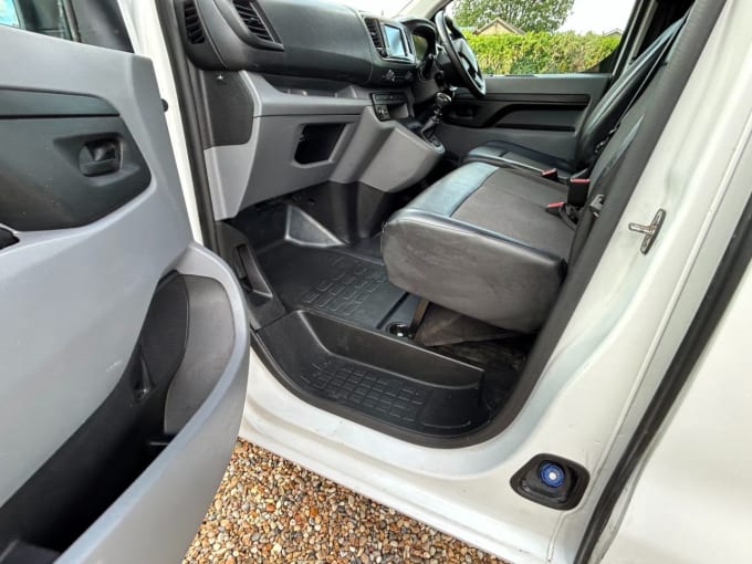 2025 Vauxhall Vivaro