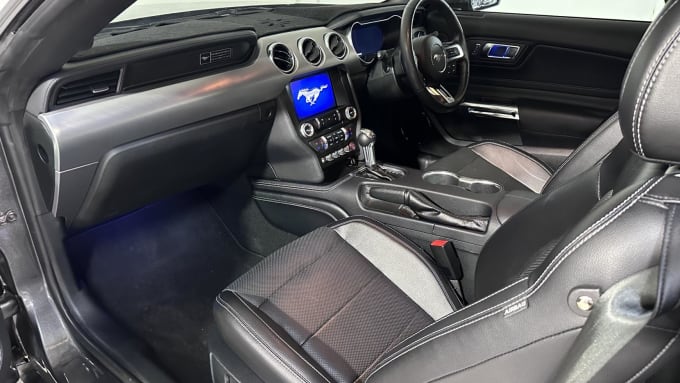 2020 Ford Mustang
