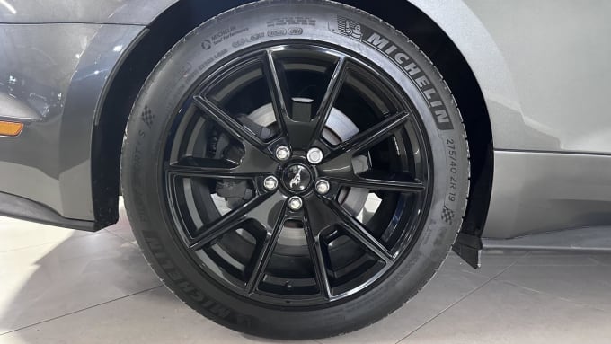 2020 Ford Mustang