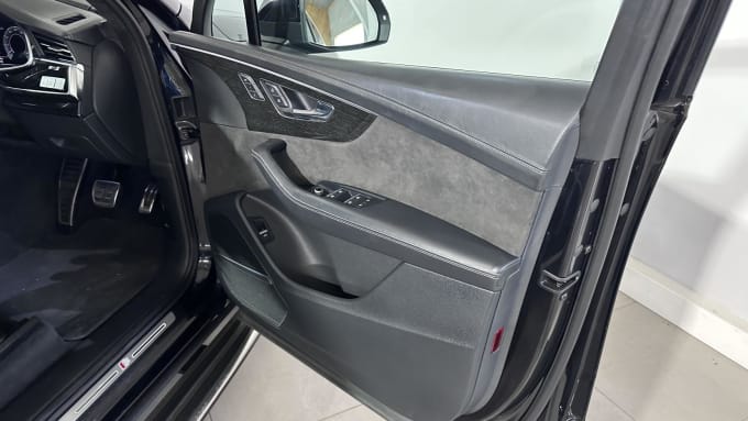 2021 Audi Q7