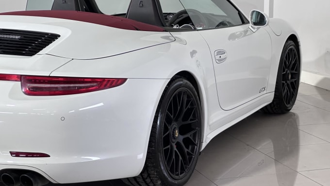 2015 Porsche 911