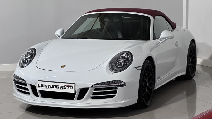 2015 Porsche 911