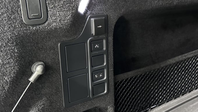 2023 Land Rover Discovery