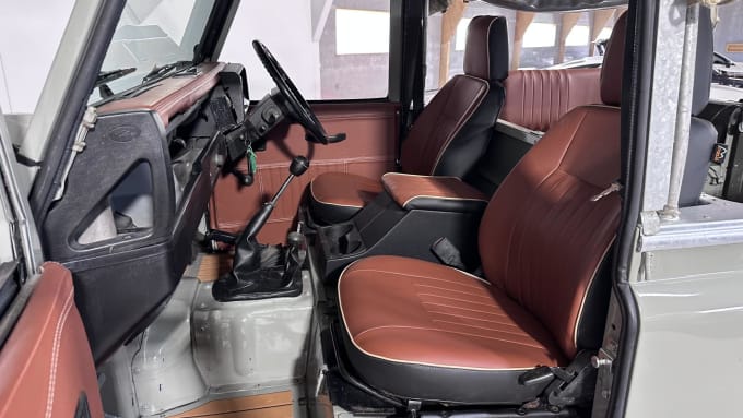 1986 Land Rover 127