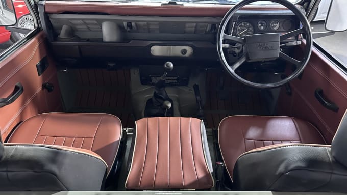 1986 Land Rover 127