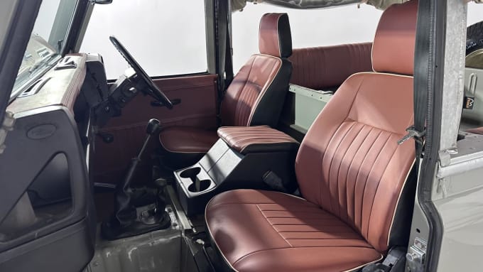 1986 Land Rover 127
