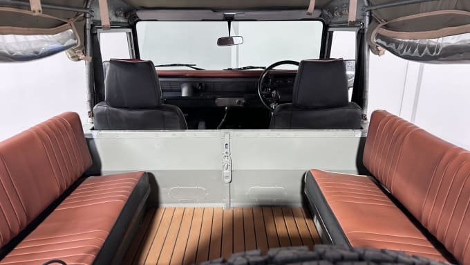 1986 Land Rover 127