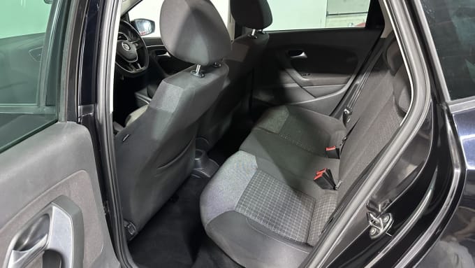 2016 Volkswagen Polo
