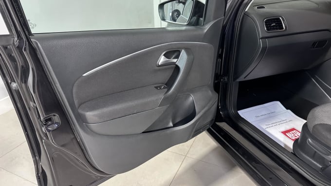 2016 Volkswagen Polo