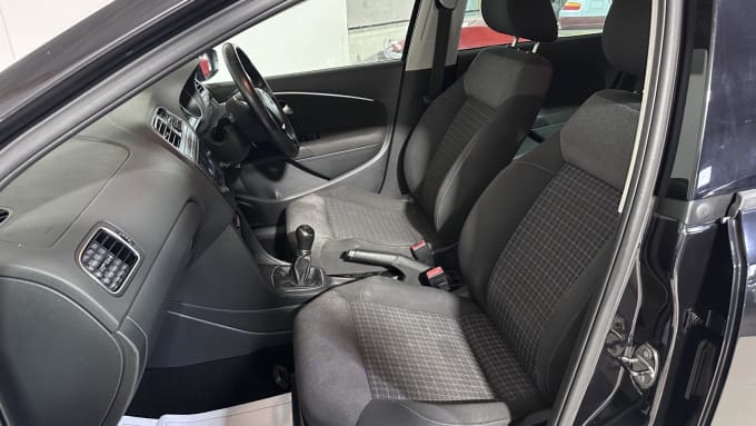 2016 Volkswagen Polo