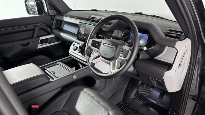 2023 Land Rover Defender