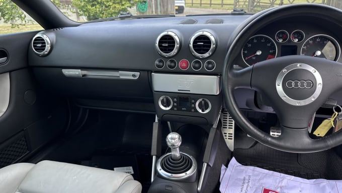 2004 Audi Tt