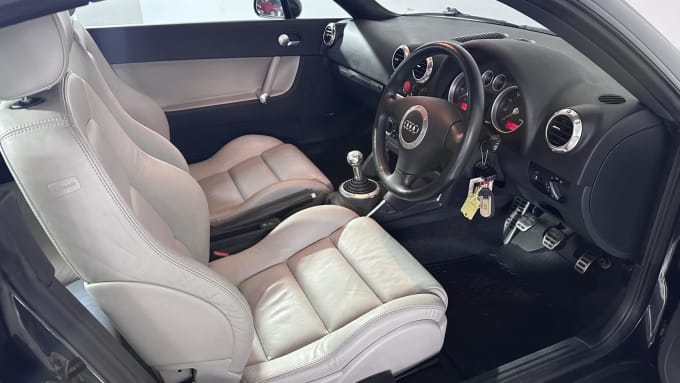 2004 Audi Tt