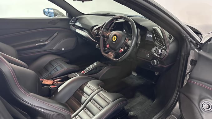 2016 Ferrari 488