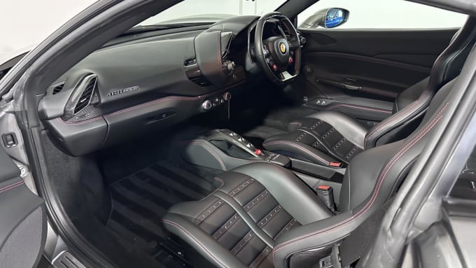 2016 Ferrari 488
