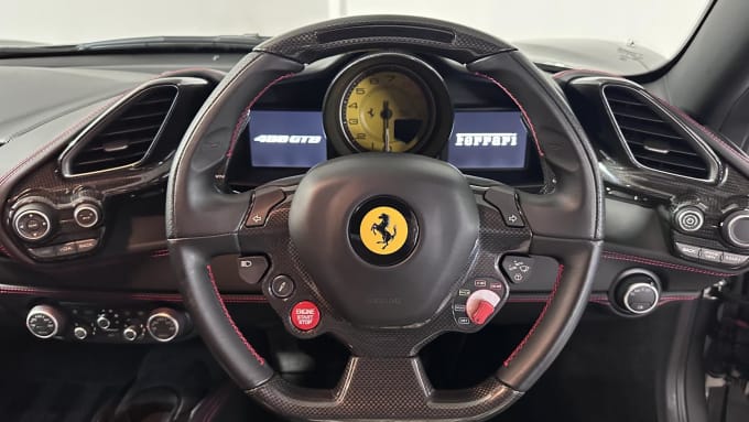 2016 Ferrari 488