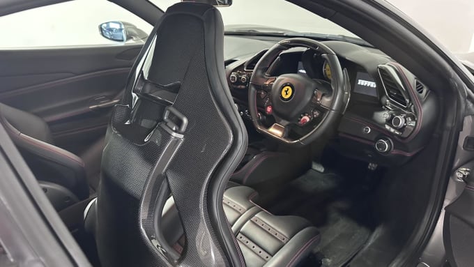 2016 Ferrari 488