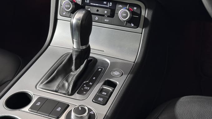 2016 Volkswagen Touareg