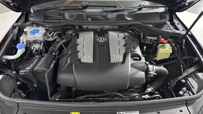 2016 Volkswagen Touareg