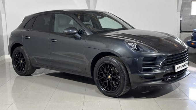 2020 Porsche Macan