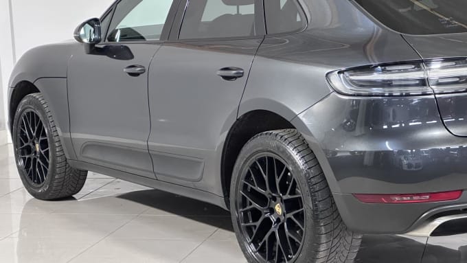 2020 Porsche Macan