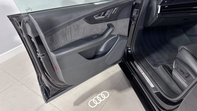 2020 Audi Q8