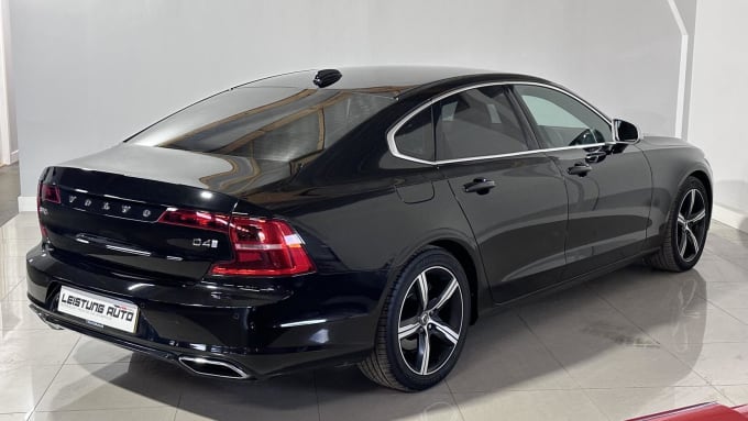 2018 Volvo S90