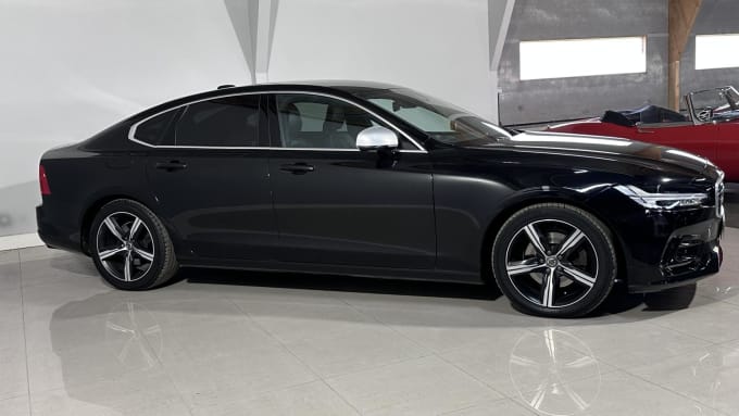 2018 Volvo S90