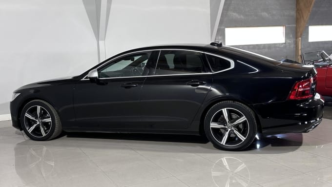 2018 Volvo S90