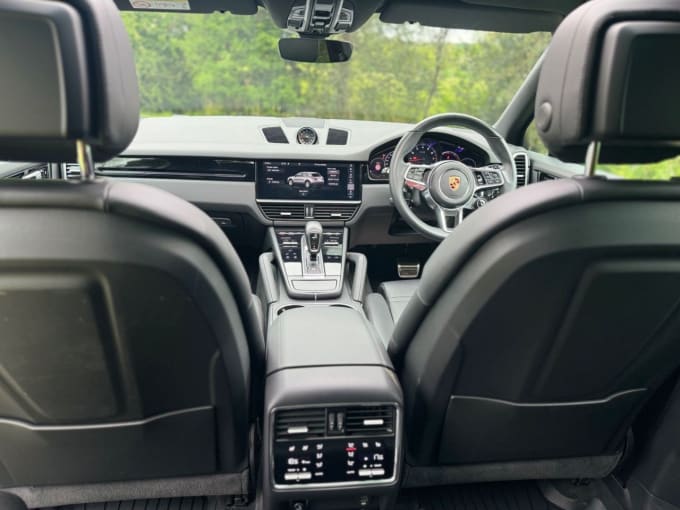2025 Porsche Cayenne