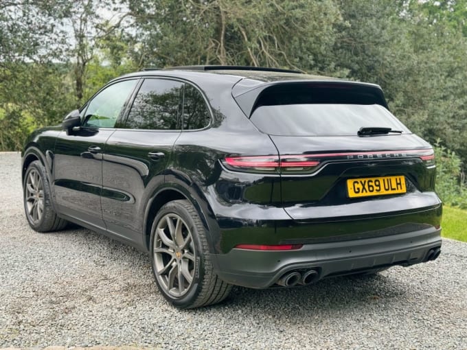 2025 Porsche Cayenne