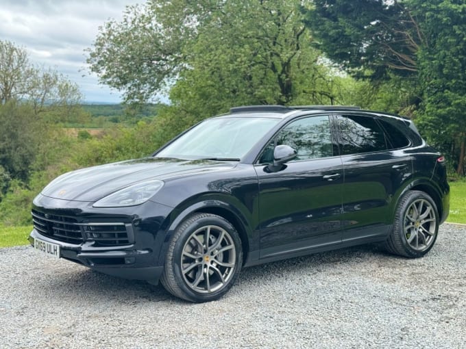 2025 Porsche Cayenne