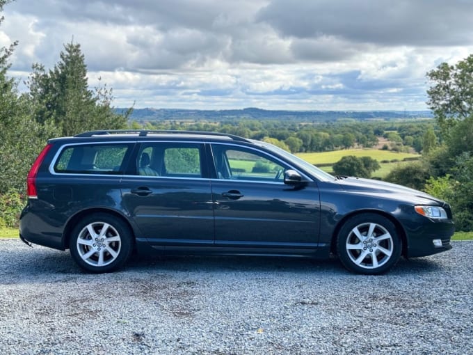 2024 Volvo V70