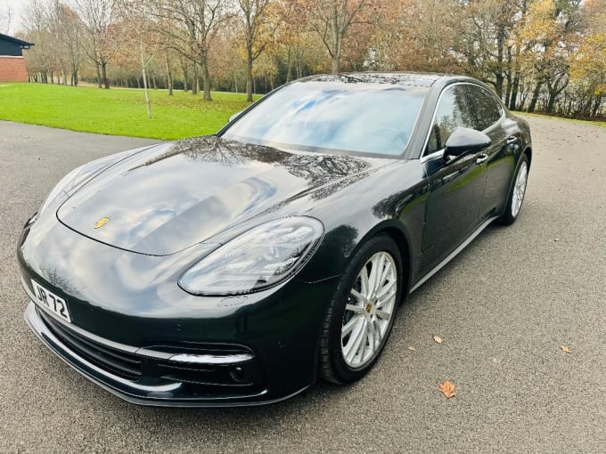 2025 Porsche Panamera