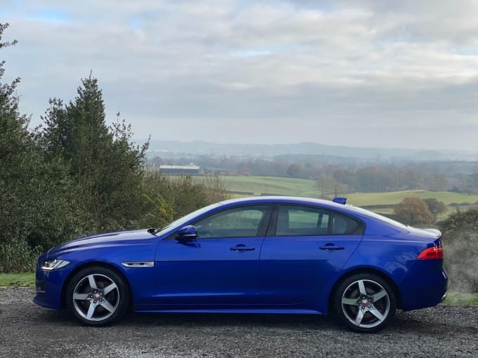 2025 Jaguar Xe